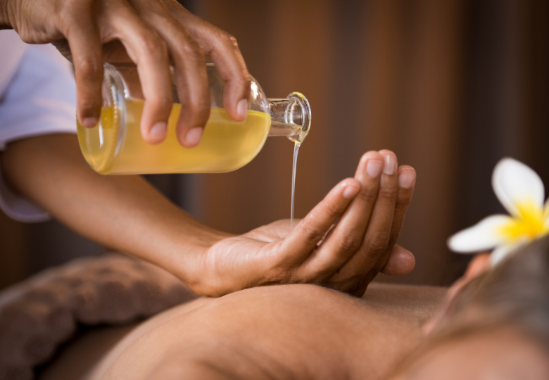 Bezpečné používání esenciálních olejů při masážích